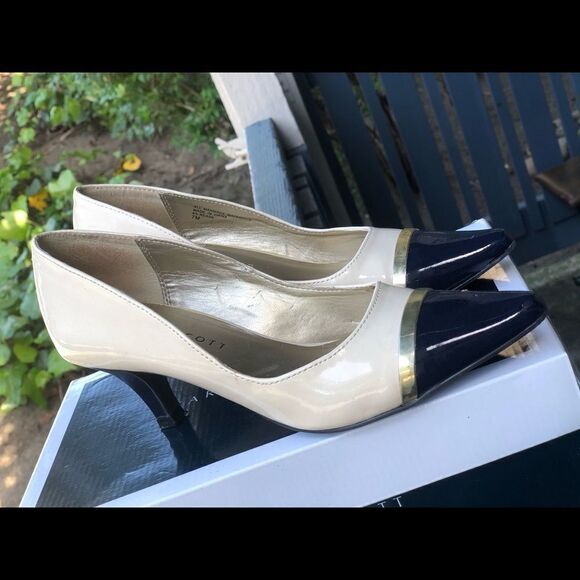 Karen Scott Women’s Heels Sz 7 - Picture 5 of 8